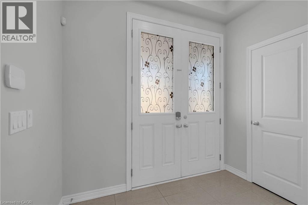 22 Woodhouse Street, Hamilton, Ontario  L9K 0H2 - Photo 4 - 40793209