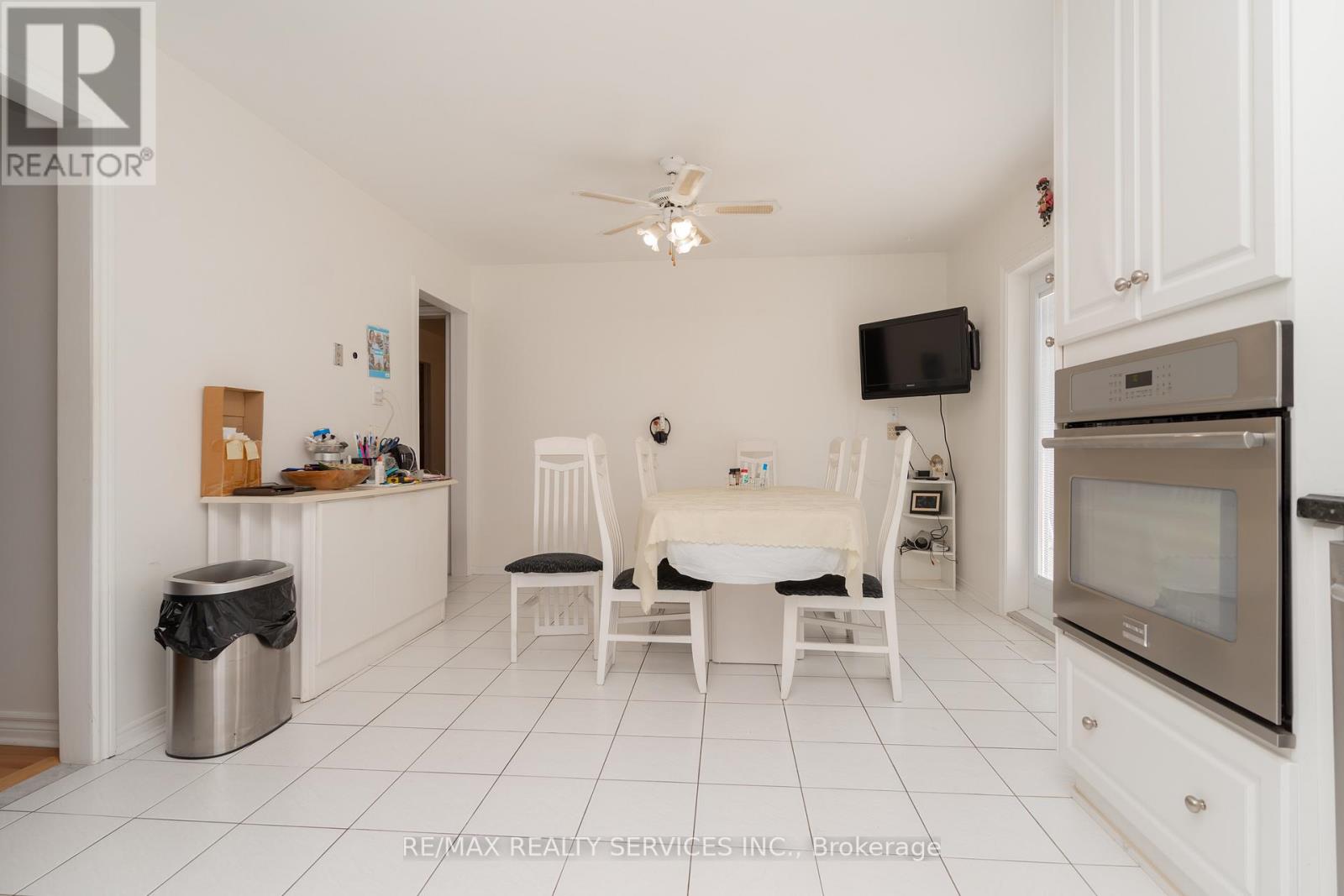 6 Ruth Avenue, Brampton, Ontario  L6Z 3X4 - Photo 18 - W12266964