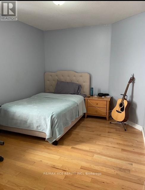 308 Jensen Road, London East, Ontario  N5V 4X3 - Photo 7 - X12545594