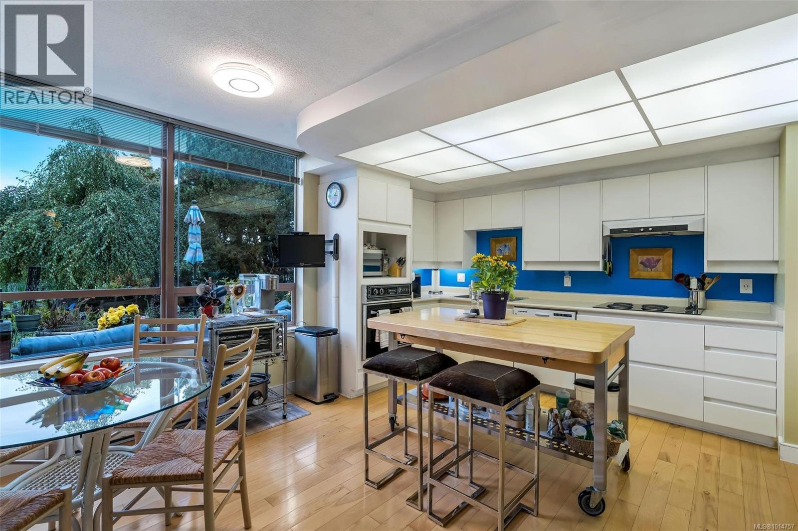 105 636 Montreal St, Victoria, British Columbia V8V 4Y1 - Photo 24 - 1014757