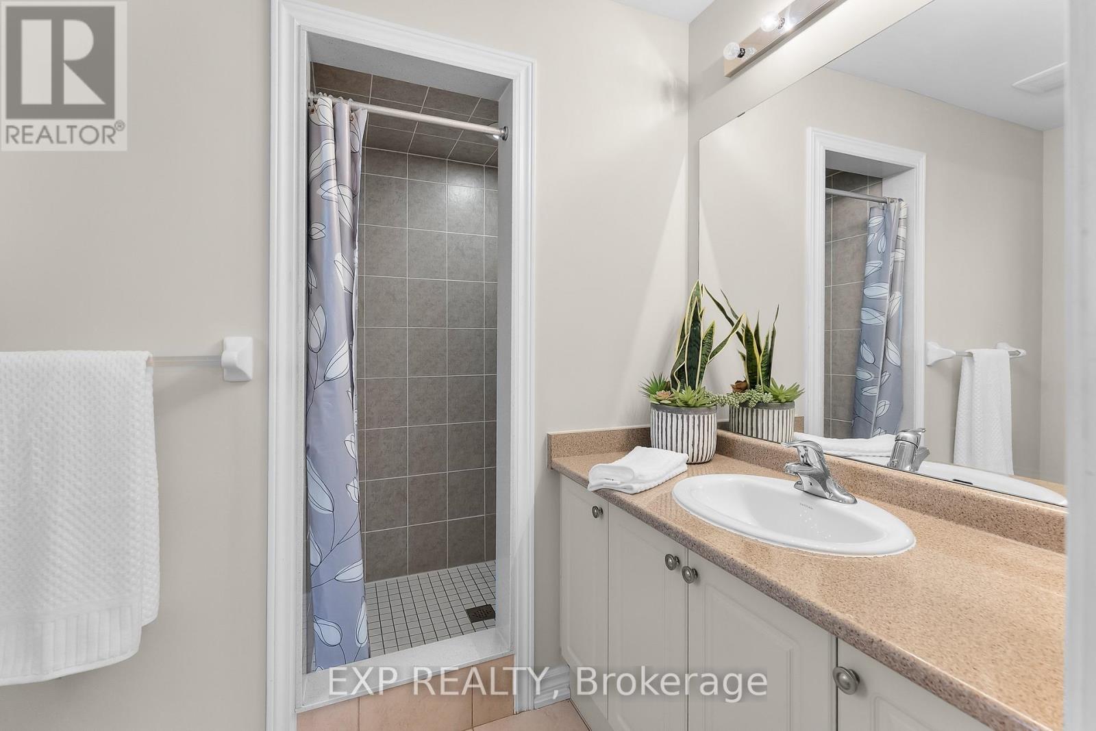 348 Concession 3 Road, Niagara-On-The-Lake, Ontario  L0S 1J1 - Photo 11 - X12614812