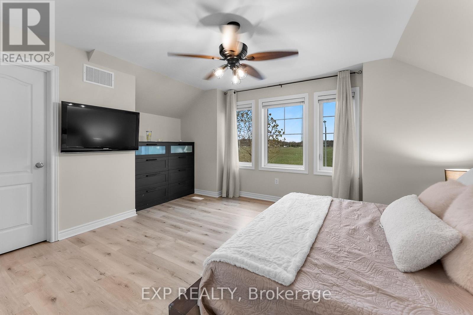 348 Concession 3 Road, Niagara-On-The-Lake, Ontario  L0S 1J1 - Photo 12 - X12614812