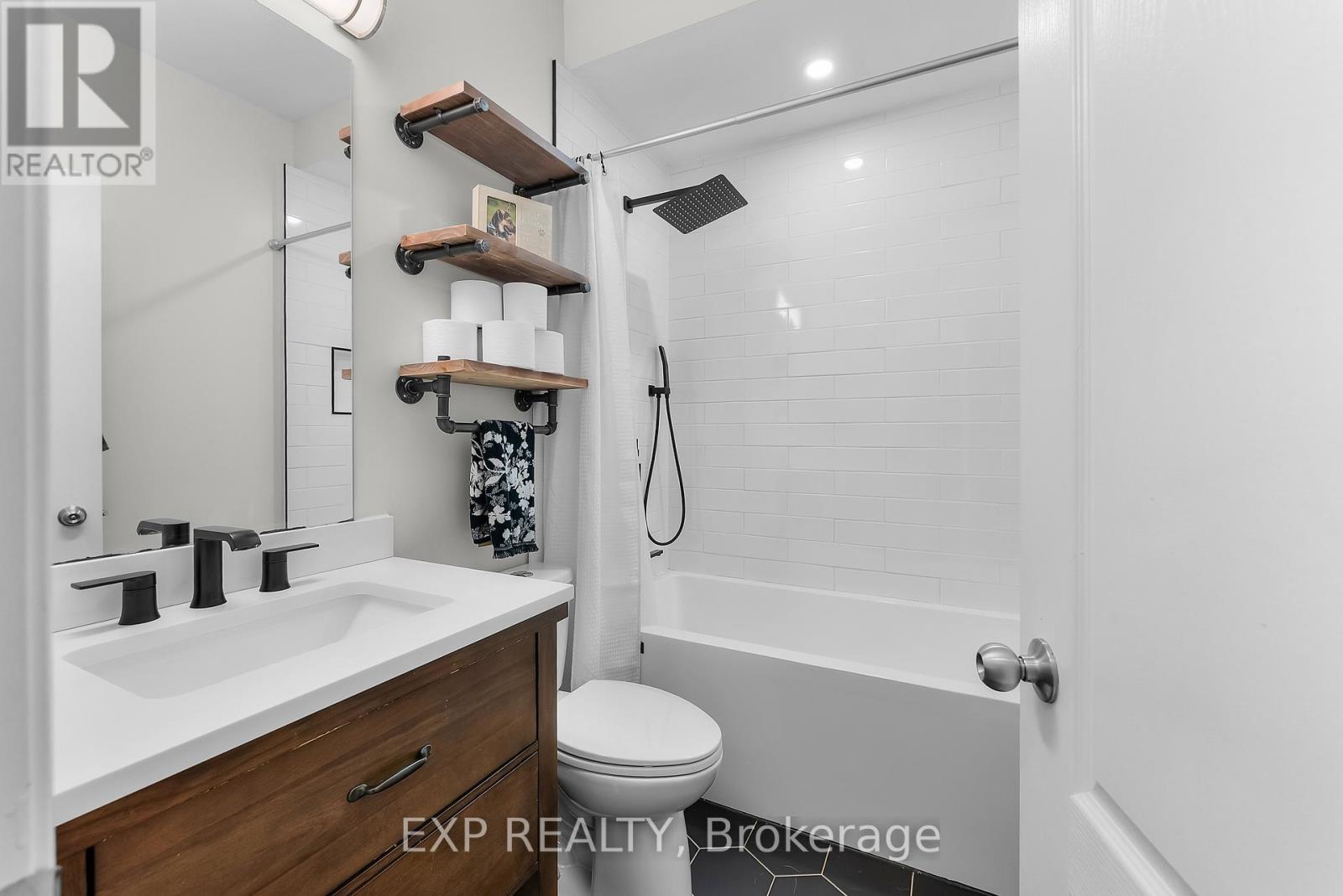 348 Concession 3 Road, Niagara-On-The-Lake, Ontario  L0S 1J1 - Photo 26 - X12614812