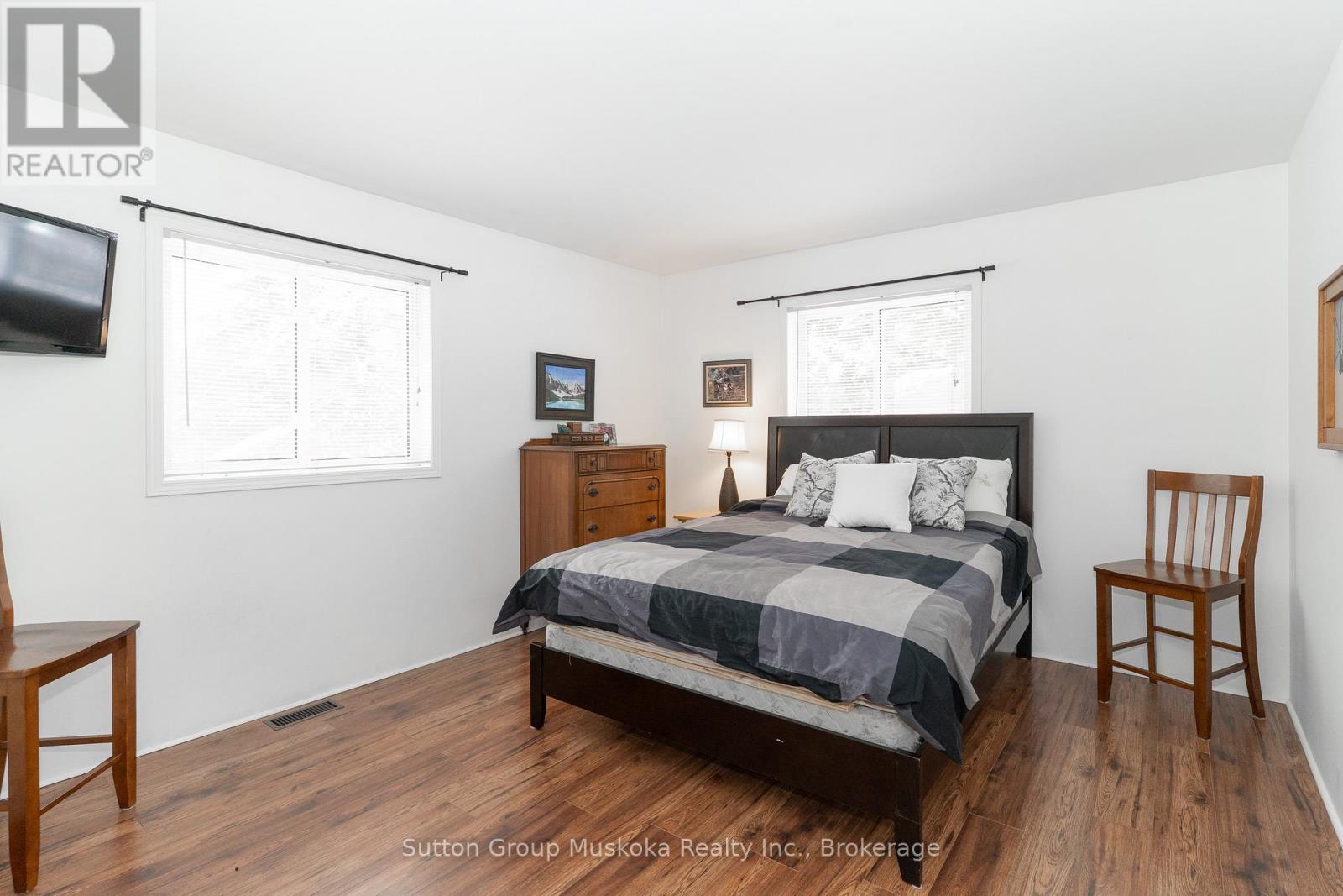 64 Spruce Drive, Huntsville, Ontario  P0B 1L0 - Photo 15 - X12614814