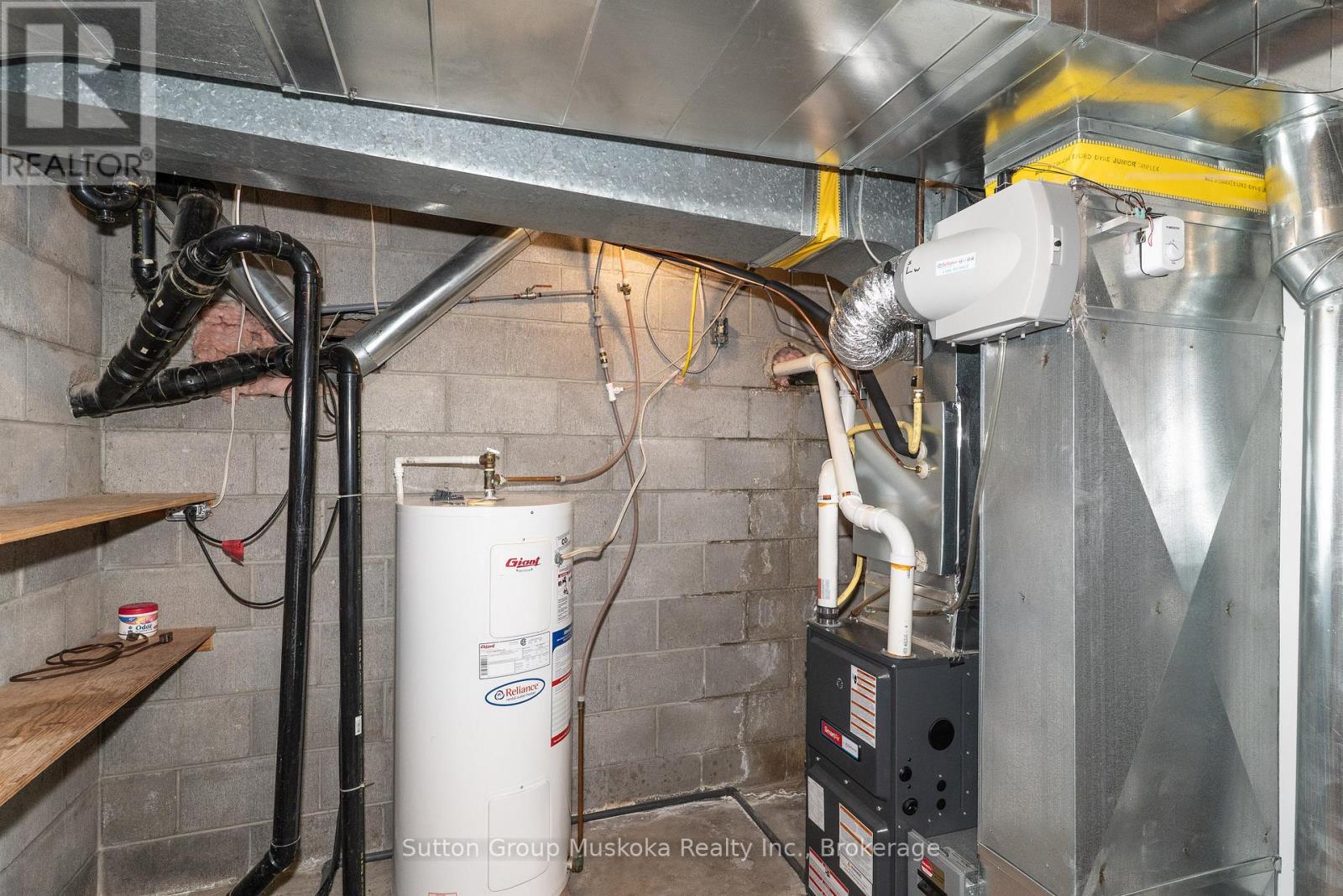 64 Spruce Drive, Huntsville, Ontario  P0B 1L0 - Photo 33 - X12614814