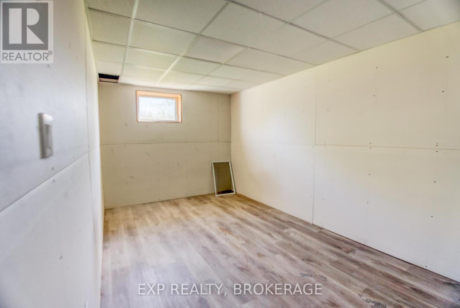 6 Oliver Road, Addington Highlands, Ontario  K0H 1Z0 - Photo 40 - X12614808