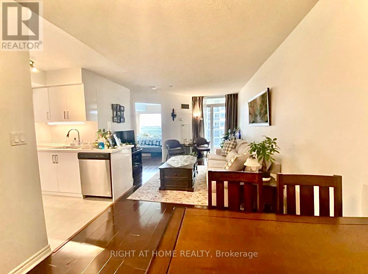 1306 - 2 Rean Drive S, Toronto, Ontario  M2K 3B8 - Photo 6 - C12614788