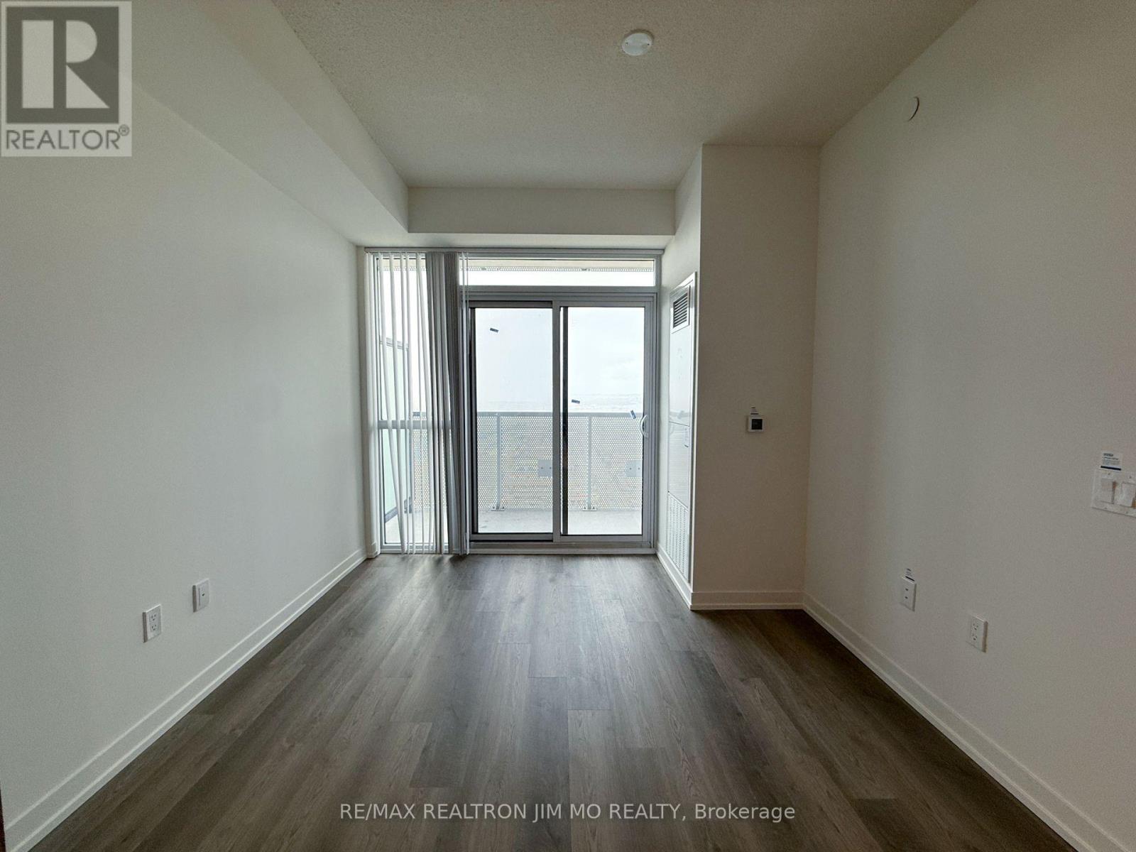 4605 - 8 Interchange Way, Vaughan, Ontario  L4K 0R2 - Photo 4 - N12614742