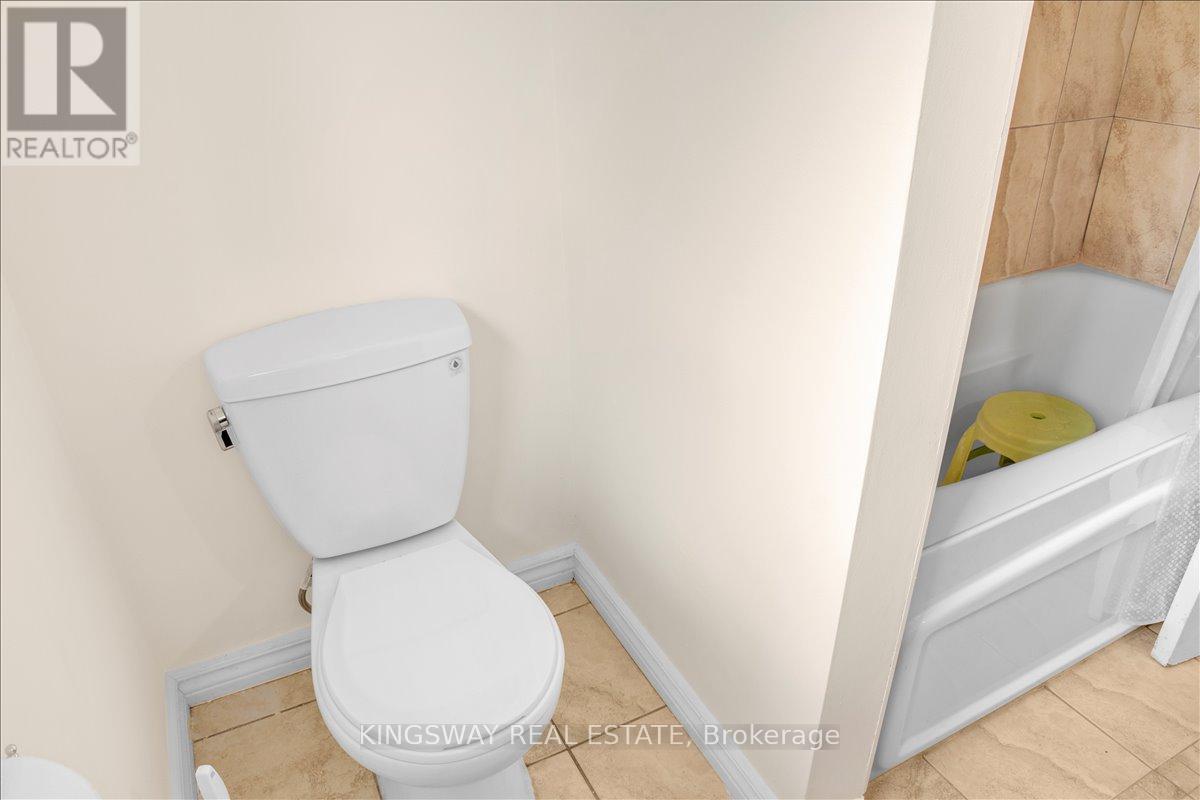 26 Cynthia Crescent, Richmond Hill, Ontario  L4E 2P8 - Photo 22 - N12614760