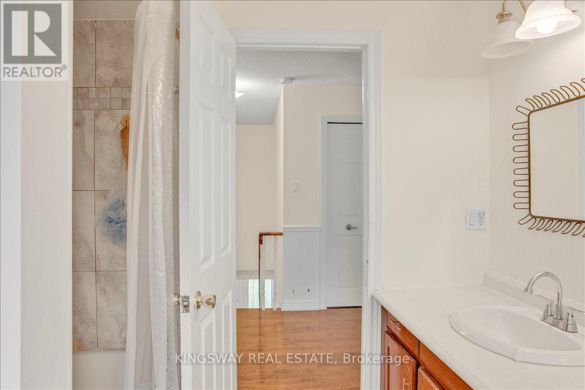 26 Cynthia Crescent, Richmond Hill, Ontario  L4E 2P8 - Photo 23 - N12614760