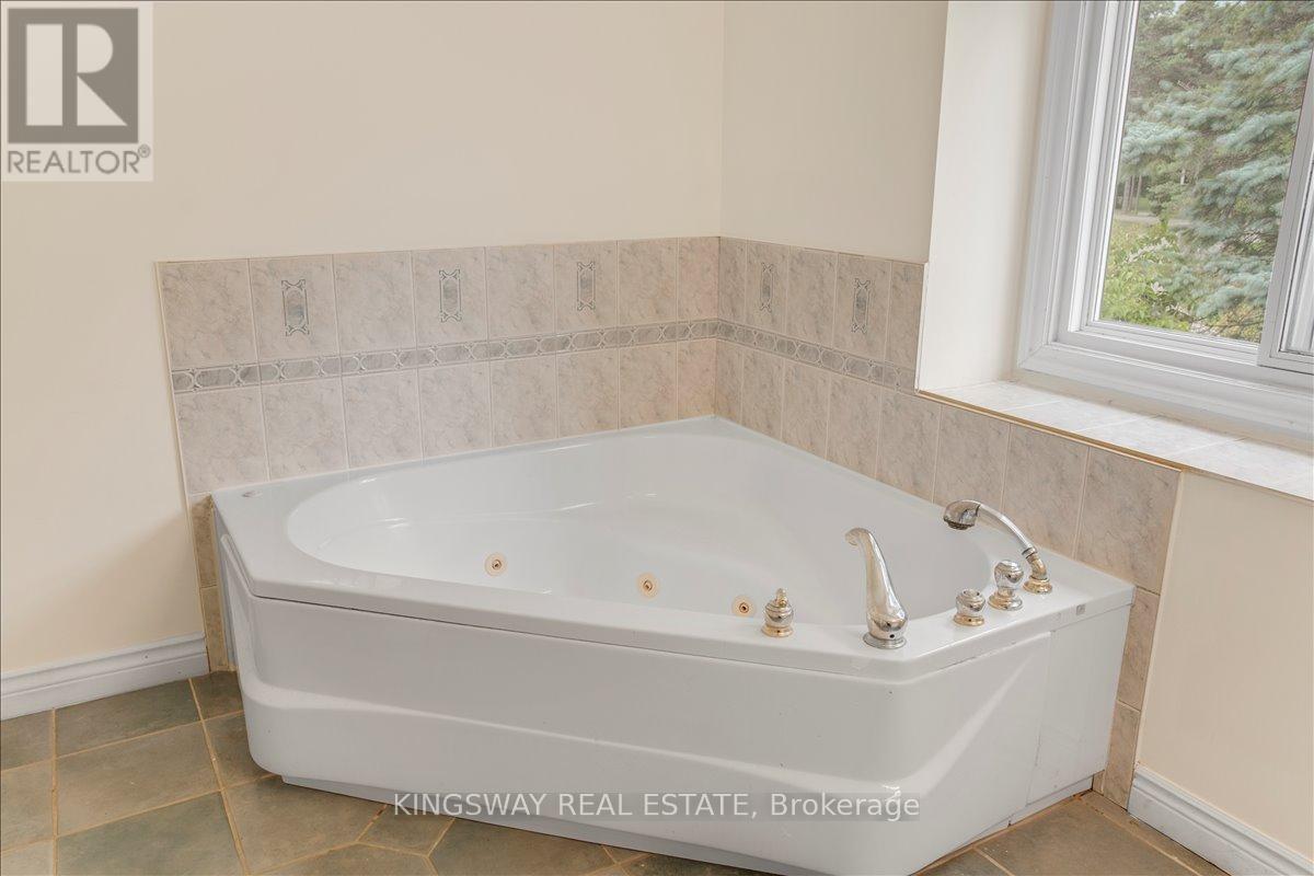 26 Cynthia Crescent, Richmond Hill, Ontario  L4E 2P8 - Photo 37 - N12614760