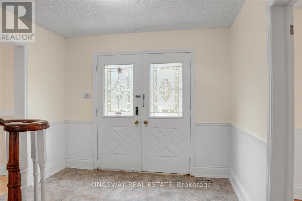 26 Cynthia Crescent, Richmond Hill, Ontario  L4E 2P8 - Photo 7 - N12614760