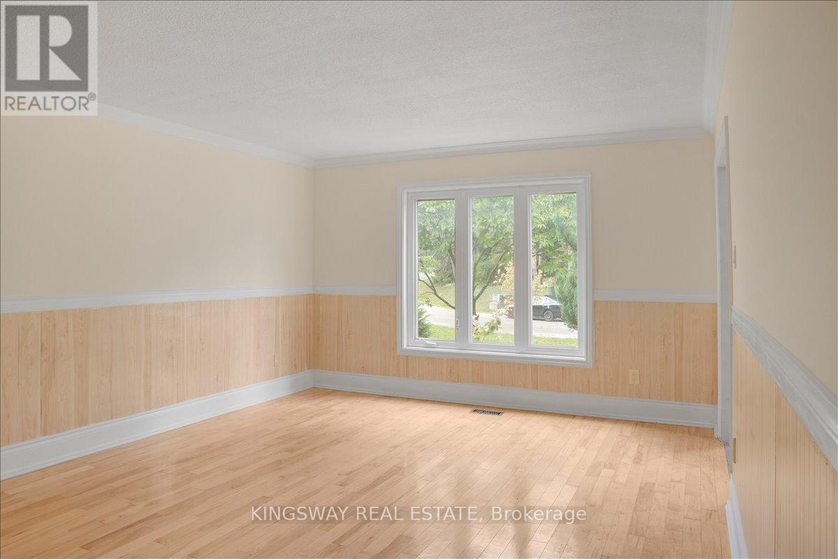 (Upper) - 26 Cynthia Crescent, Richmond Hill, Ontario  L4E 2P8 - Photo 10 - N12614762