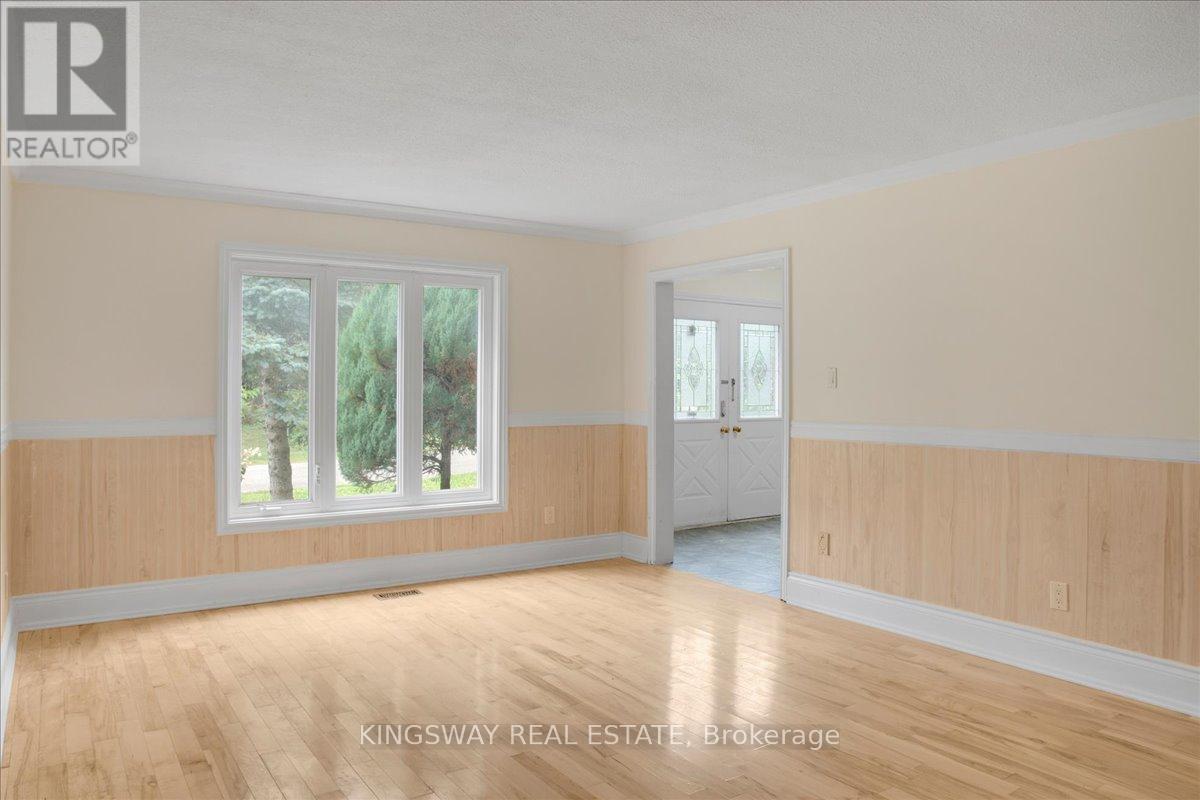 (Upper) - 26 Cynthia Crescent, Richmond Hill, Ontario  L4E 2P8 - Photo 11 - N12614762