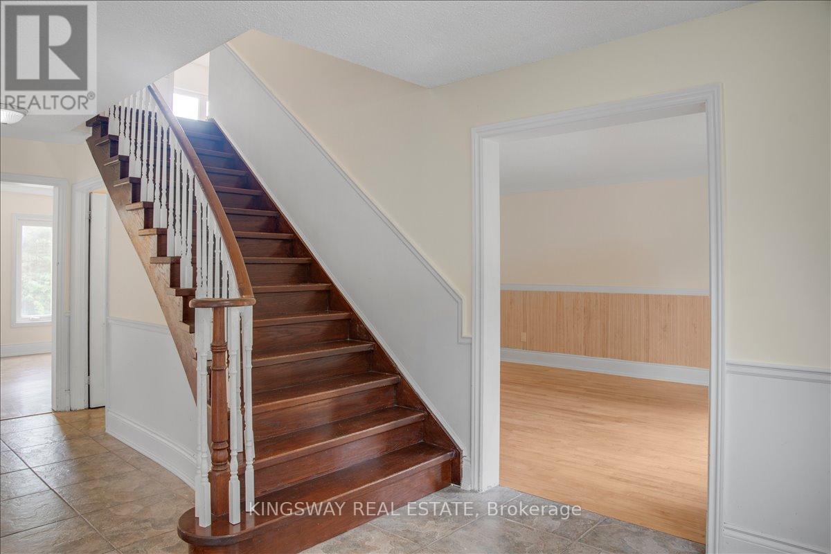 (Upper) - 26 Cynthia Crescent, Richmond Hill, Ontario  L4E 2P8 - Photo 20 - N12614762