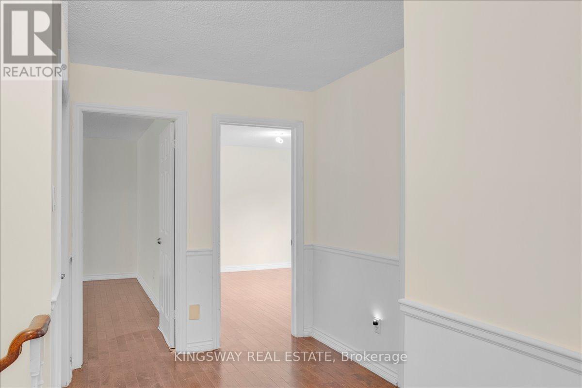 (Upper) - 26 Cynthia Crescent, Richmond Hill, Ontario  L4E 2P8 - Photo 21 - N12614762