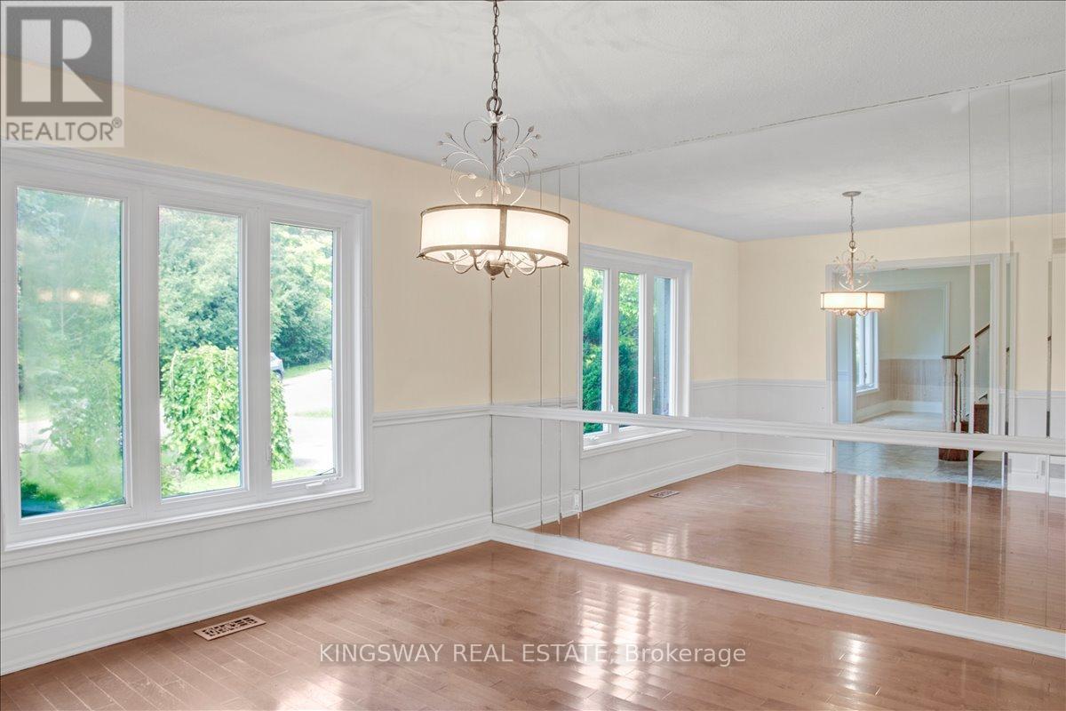 (Upper) - 26 Cynthia Crescent, Richmond Hill, Ontario  L4E 2P8 - Photo 22 - N12614762