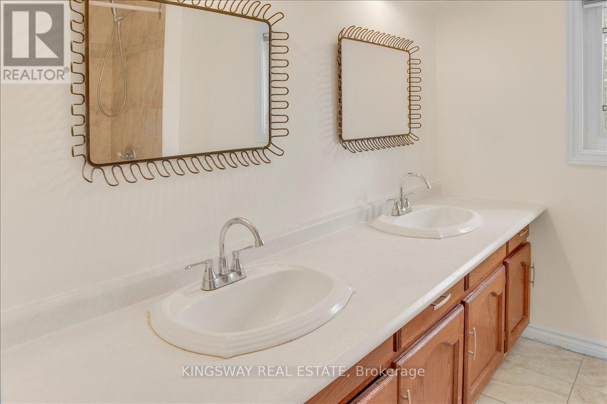 (Upper) - 26 Cynthia Crescent, Richmond Hill, Ontario  L4E 2P8 - Photo 23 - N12614762