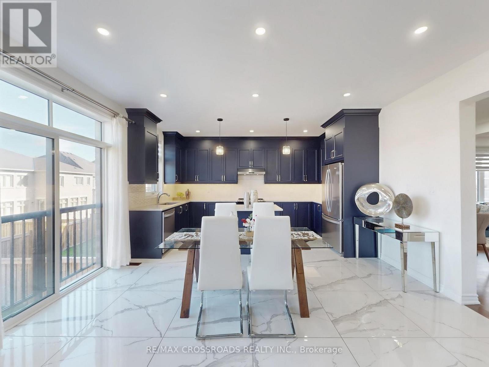 62 KENTLEDGE AVENUE, East Gwillimbury, Ontario