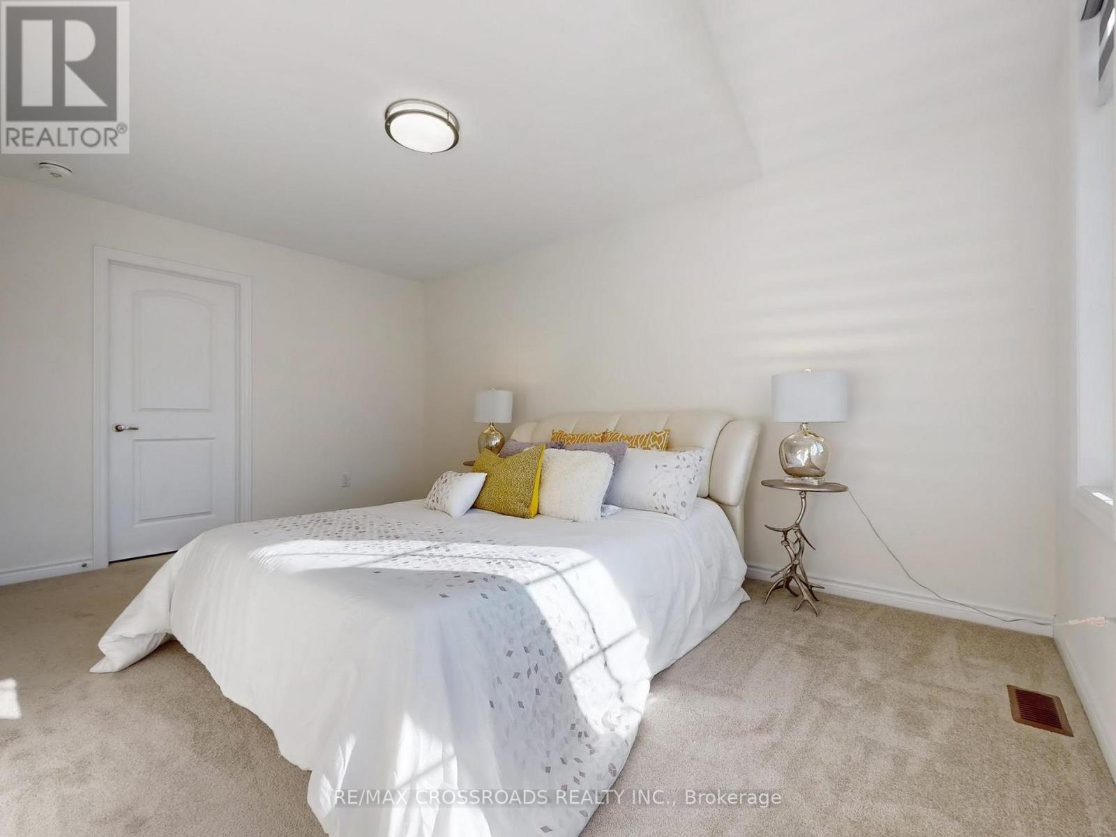 62 Kentledge Avenue, East Gwillimbury, Ontario  L9N 0V9 - Photo 35 - N12614772