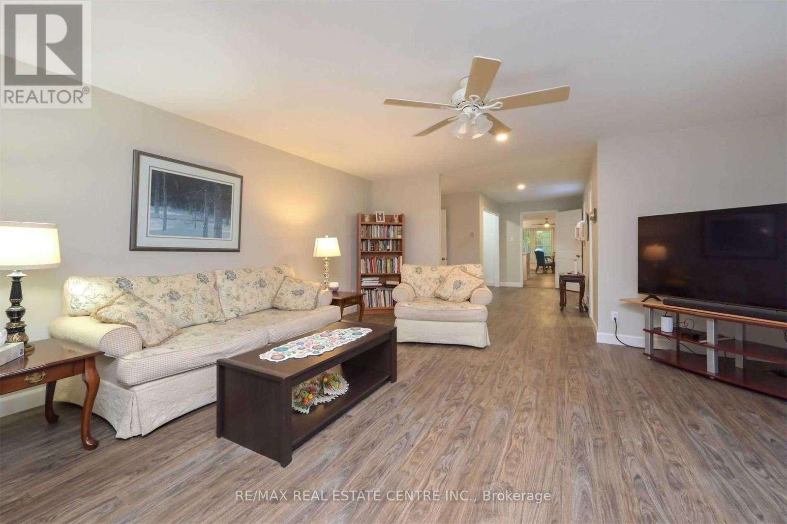 143 Allenwood Drive, Wasaga Beach, Ontario  L9Z 2R5 - Photo 6 - S12614796