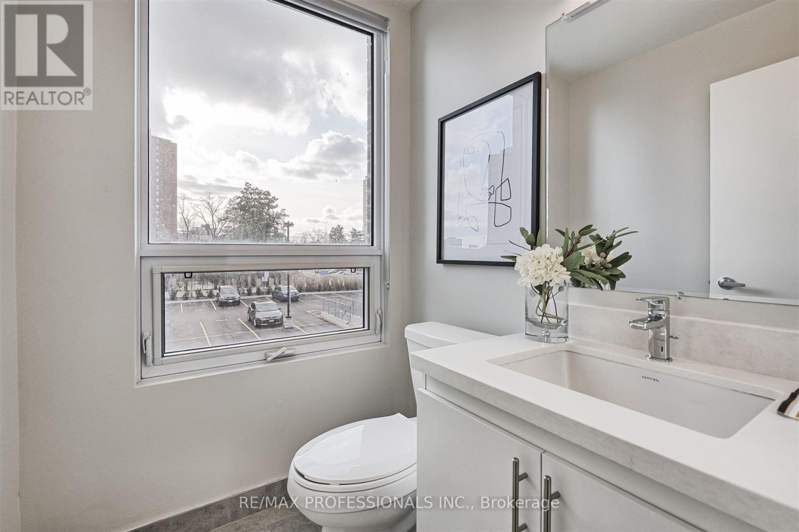 117 - 62 Dixfield Drive, Toronto, Ontario  M9C 3W1 - Photo 9 - W12614746