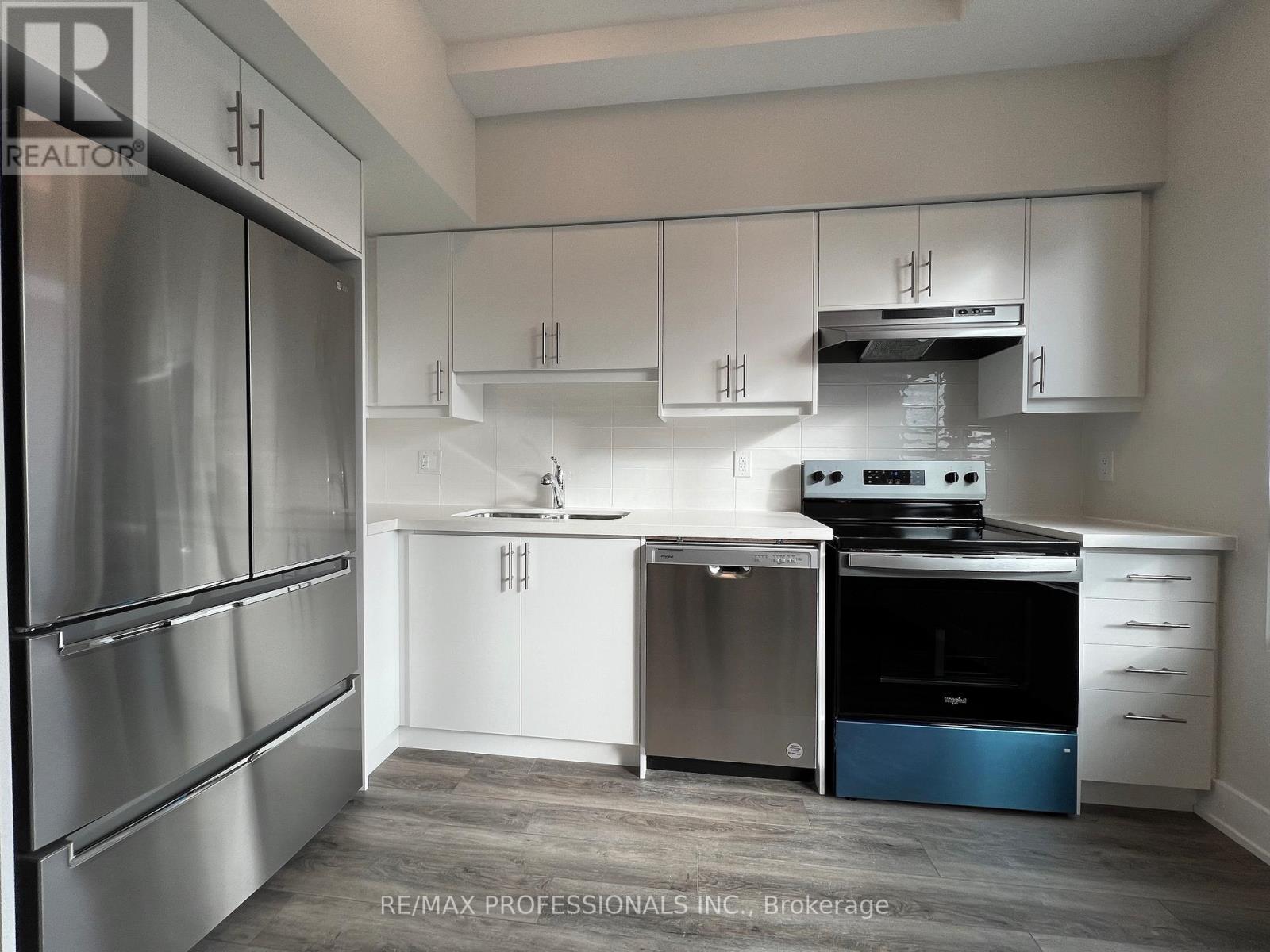 123 - 62 Dixfield Drive, Toronto, Ontario  M9C 3W1 - Photo 11 - W12614750