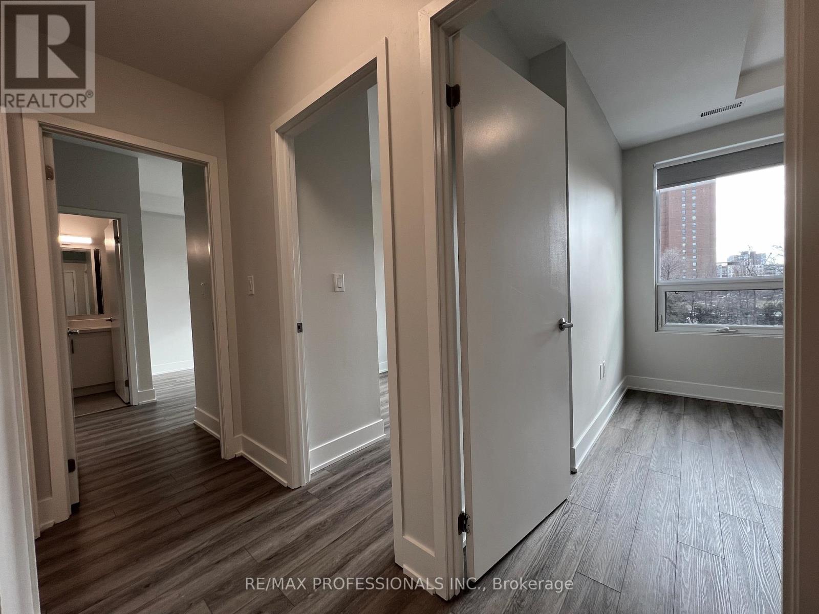 123 - 62 Dixfield Drive, Toronto, Ontario  M9C 3W1 - Photo 19 - W12614750