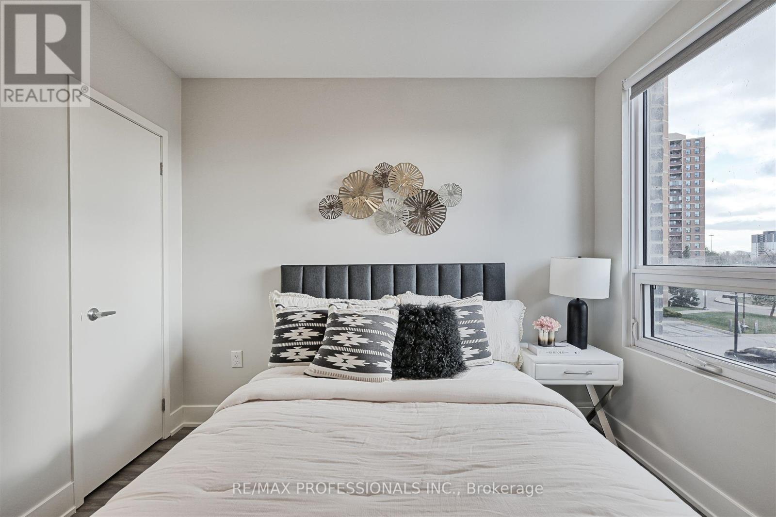 129 - 62 Dixfield Drive, Toronto, Ontario  M9C 3W1 - Photo 14 - W12614754