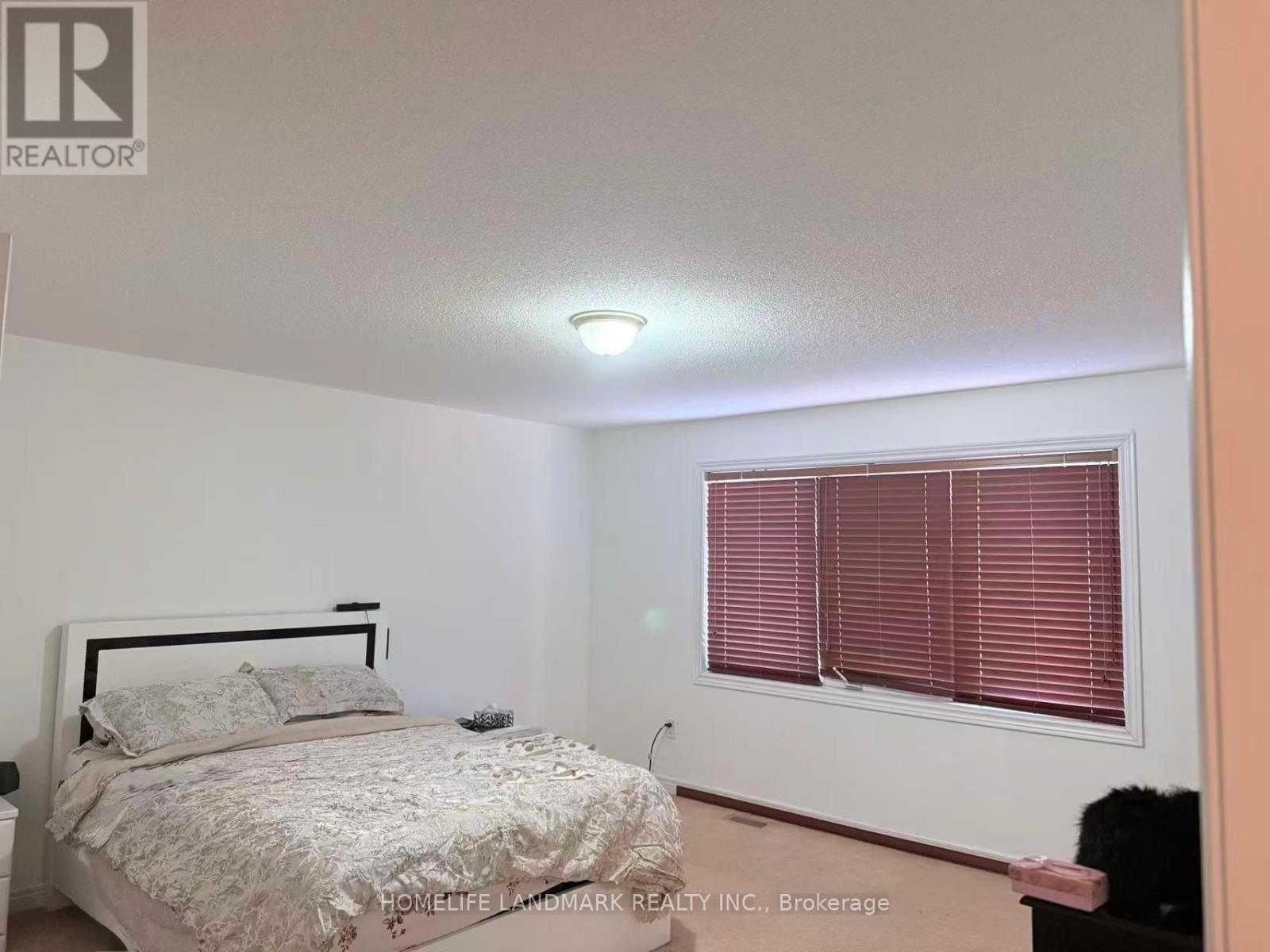 15 Sleightholme Crescent, Brampton, Ontario  L6P 3C2 - Photo 10 - W12614794