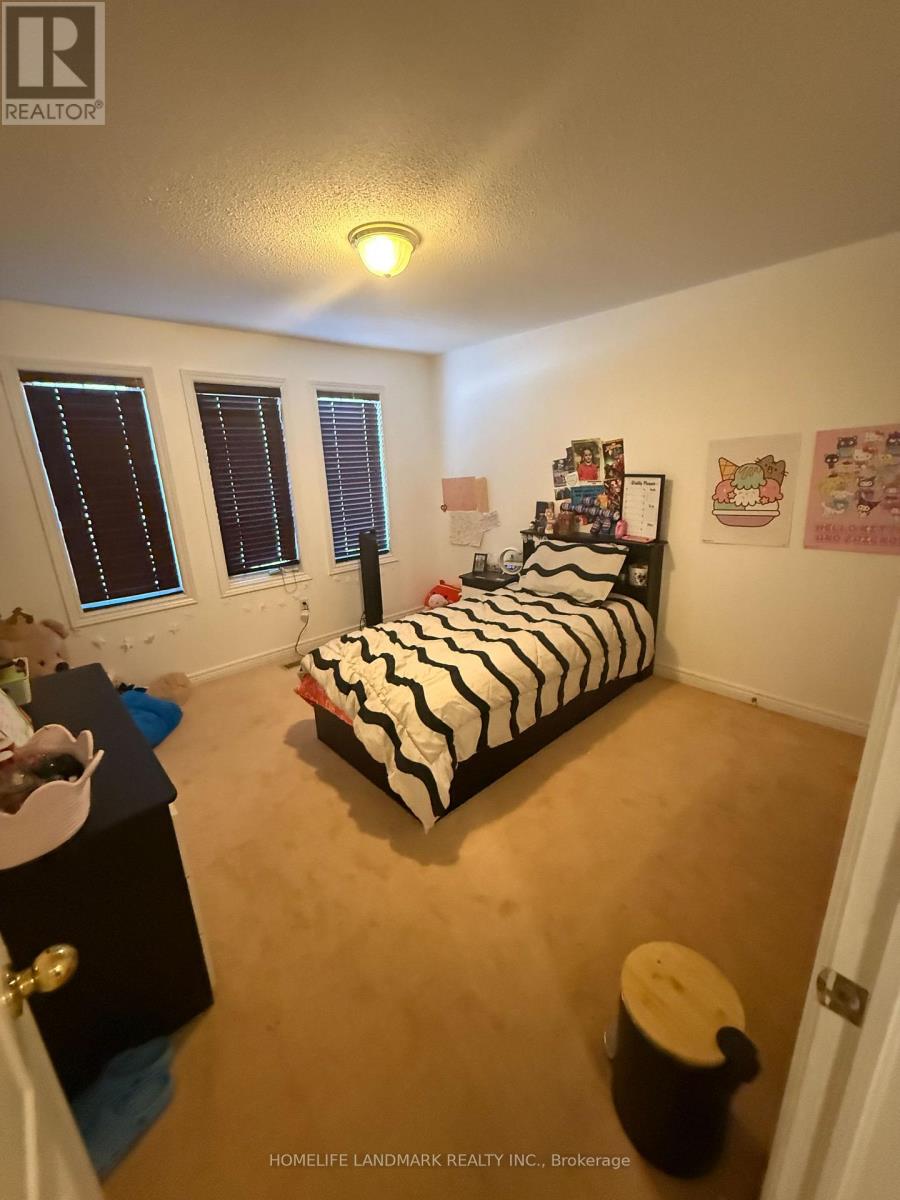 15 Sleightholme Crescent, Brampton, Ontario  L6P 3C2 - Photo 13 - W12614794