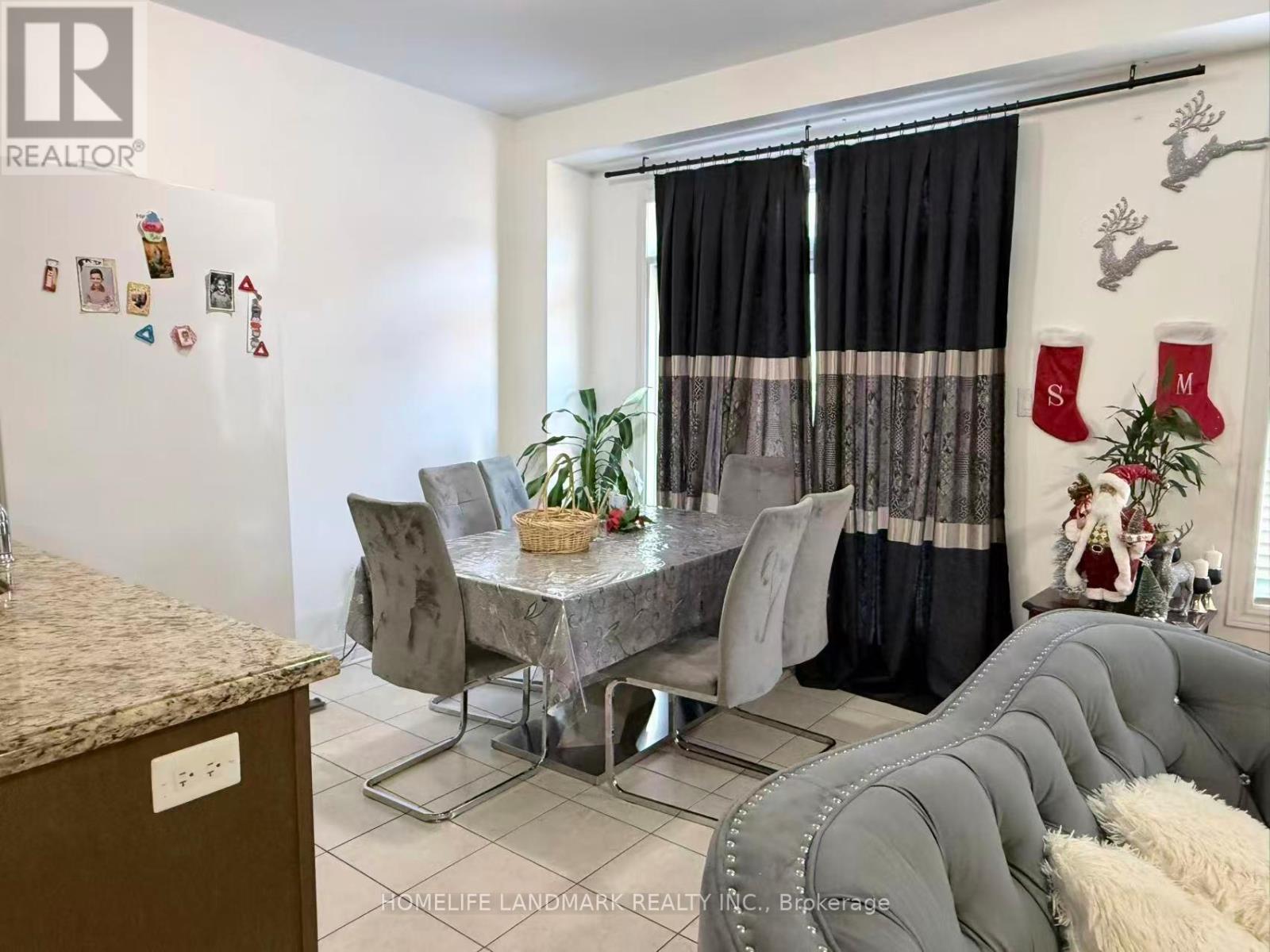 15 Sleightholme Crescent, Brampton, Ontario  L6P 3C2 - Photo 8 - W12614794