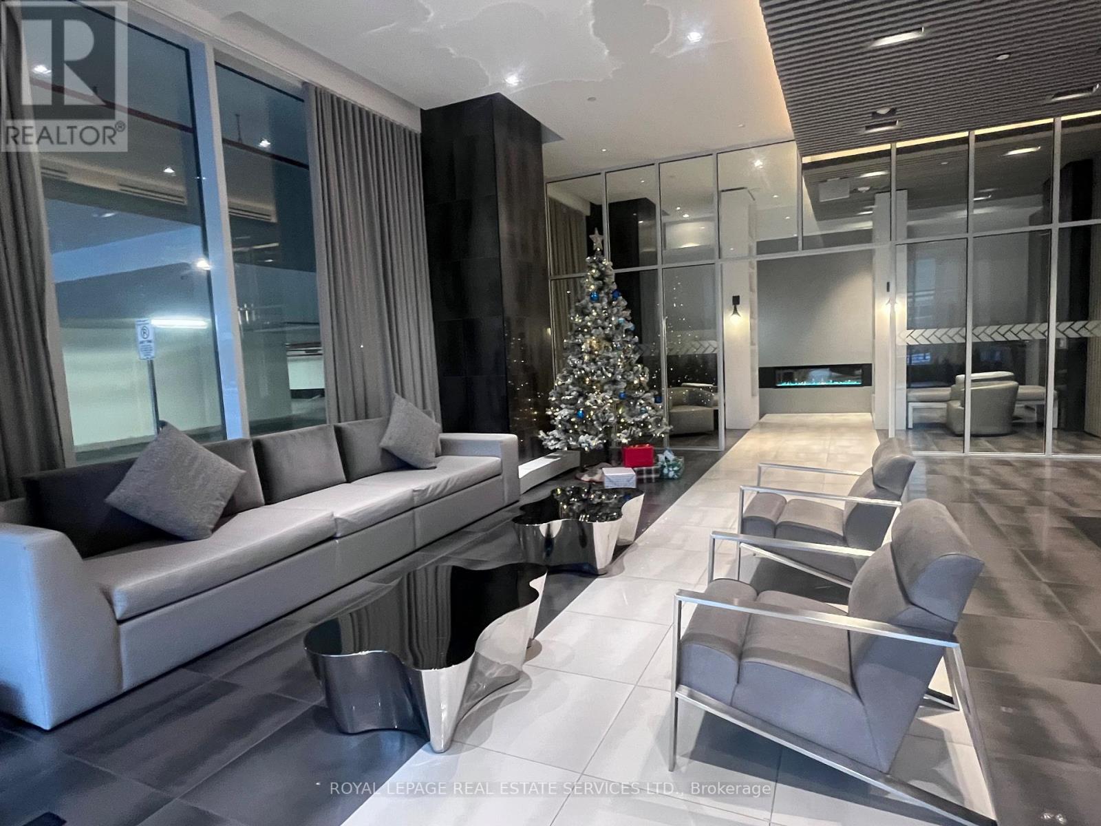 407 - 2481 Taunton Road, Oakville, Ontario  L6H 3R7 - Photo 3 - W12614802