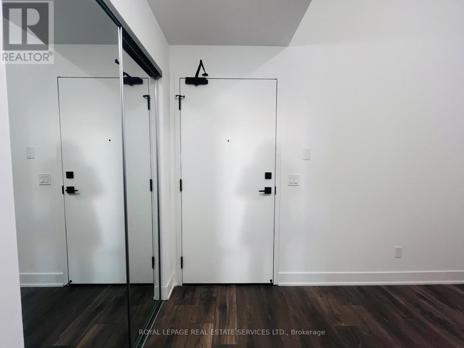 407 - 2481 Taunton Road, Oakville, Ontario  L6H 3R7 - Photo 5 - W12614802