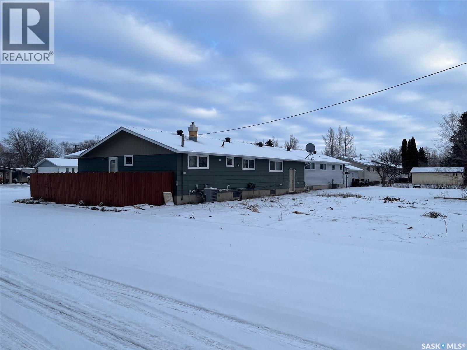 404 Central Avenue, Montmartre, Saskatchewan  S0G 3M0 - Photo 23 - SK025438