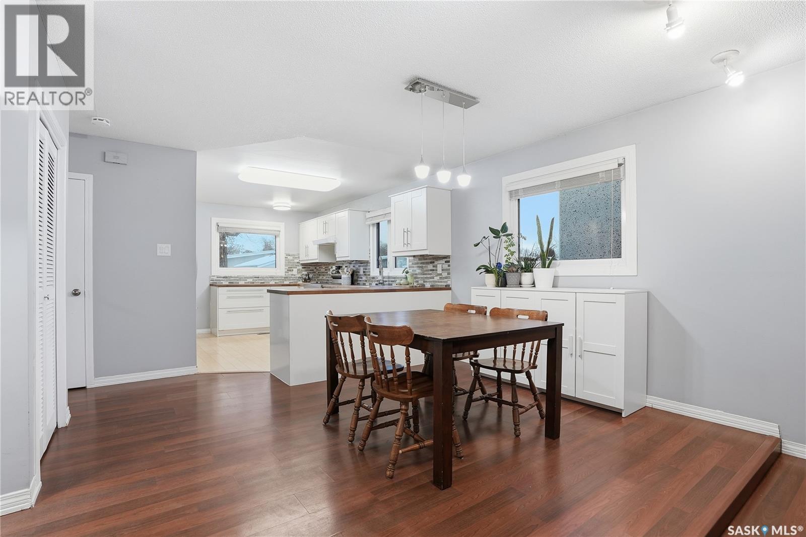 112 Brown Crescent, Saskatoon, Saskatchewan  S7J 2R8 - Photo 5 - SK025417