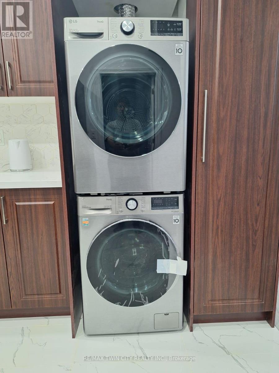 15 Spring Creek Street, Kitchener, Ontario  N2A 0G3 - Photo 11 - X12614738