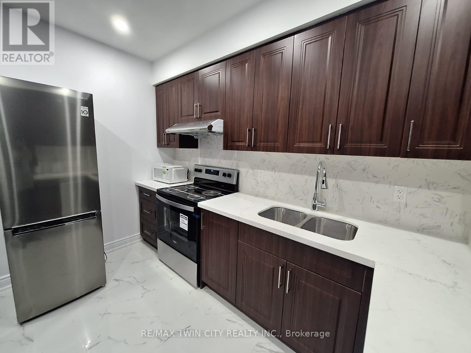 15 Spring Creek Street, Kitchener, Ontario  N2A 0G3 - Photo 14 - X12614738