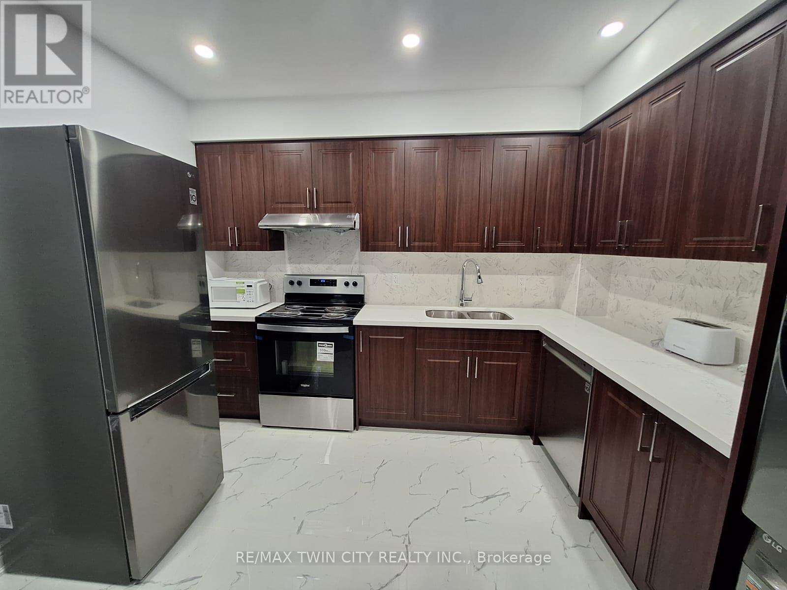 15 Spring Creek Street, Kitchener, Ontario  N2A 0G3 - Photo 15 - X12614738