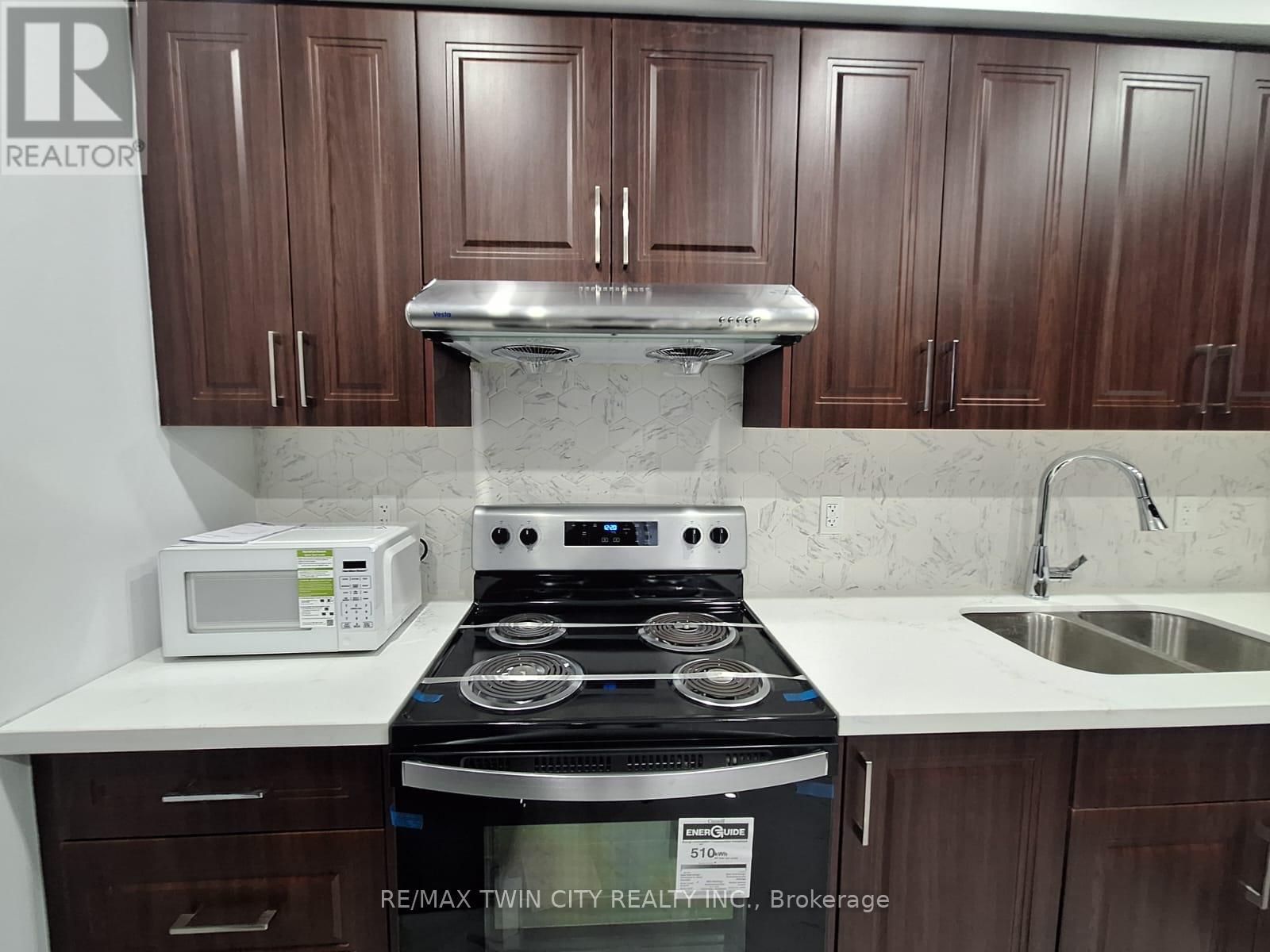 15 Spring Creek Street, Kitchener, Ontario  N2A 0G3 - Photo 16 - X12614738