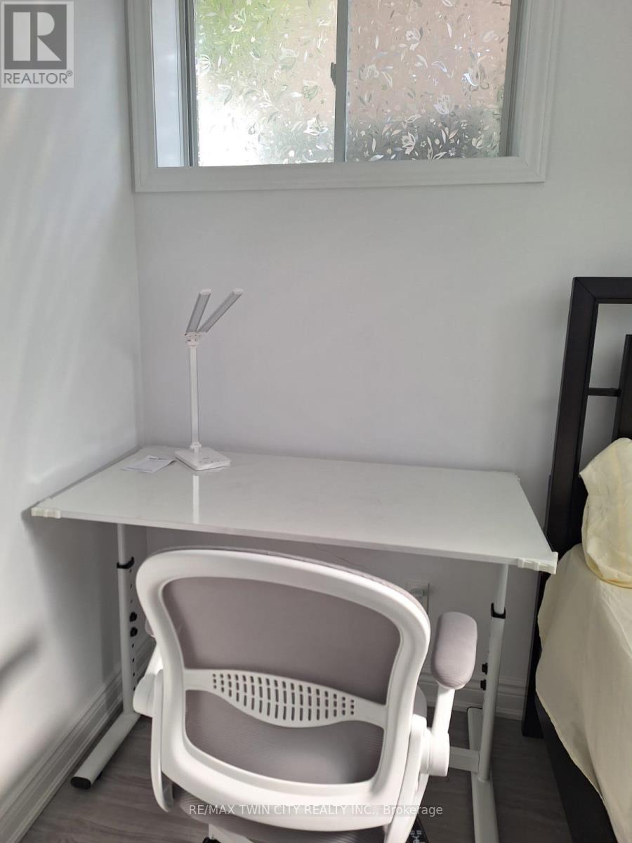 15 Spring Creek Street, Kitchener, Ontario  N2A 0G3 - Photo 20 - X12614738