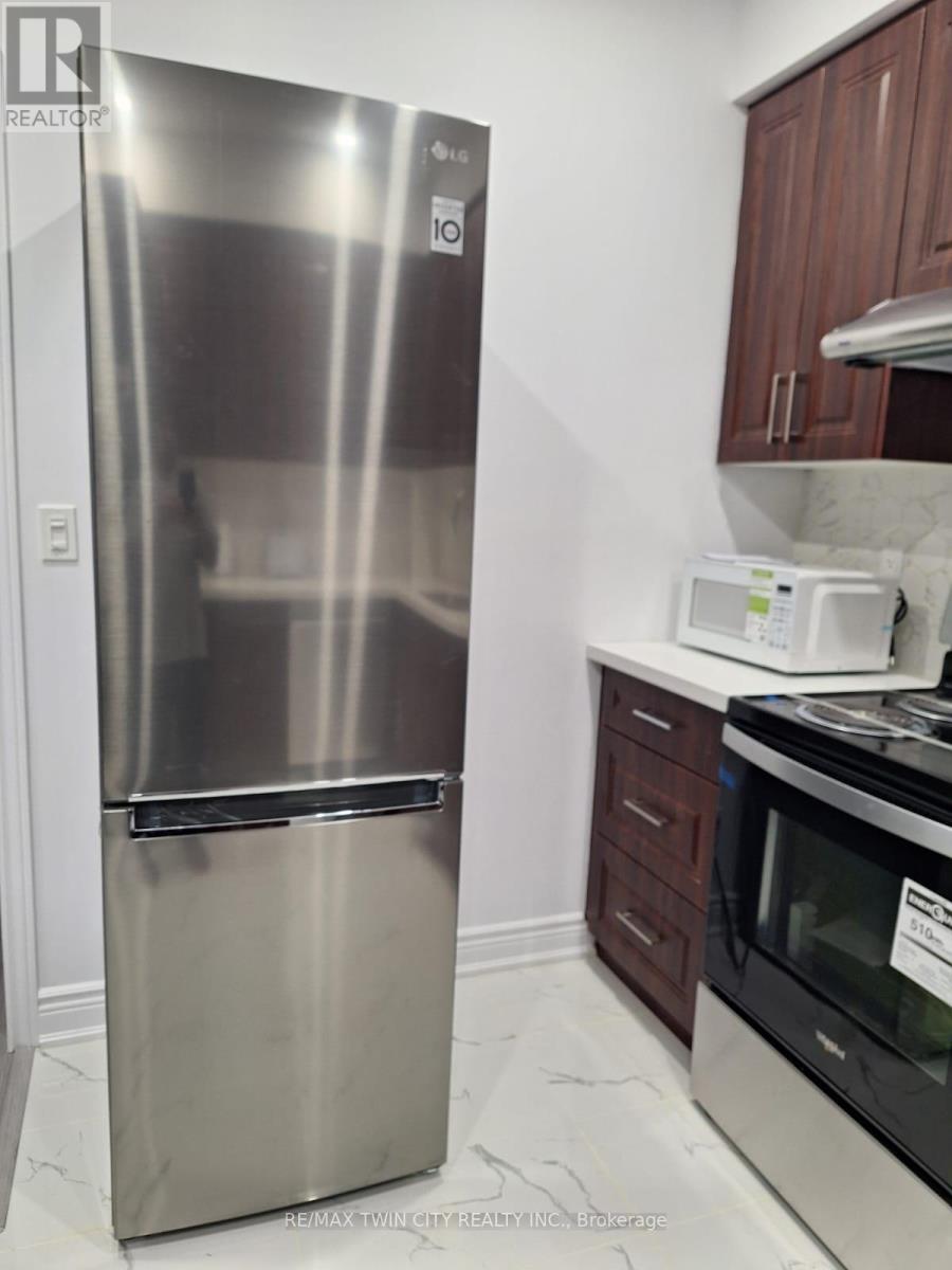 15 Spring Creek Street, Kitchener, Ontario  N2A 0G3 - Photo 23 - X12614738