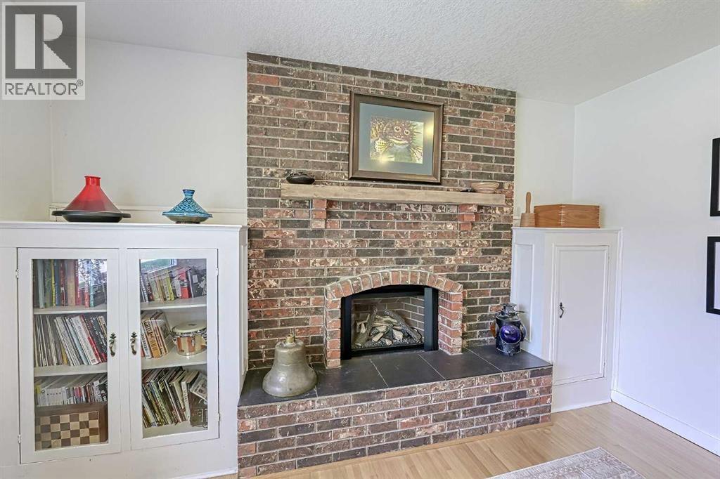 51 Hollyburn Road Sw, Calgary, Alberta  T2V 3H2 - Photo 7 - A2273150