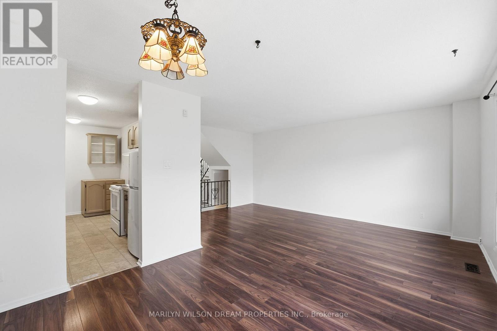 54 - 403 Miranda Private, Ottawa, Ontario K1K 3Y2 - Photo 8 - X12614834