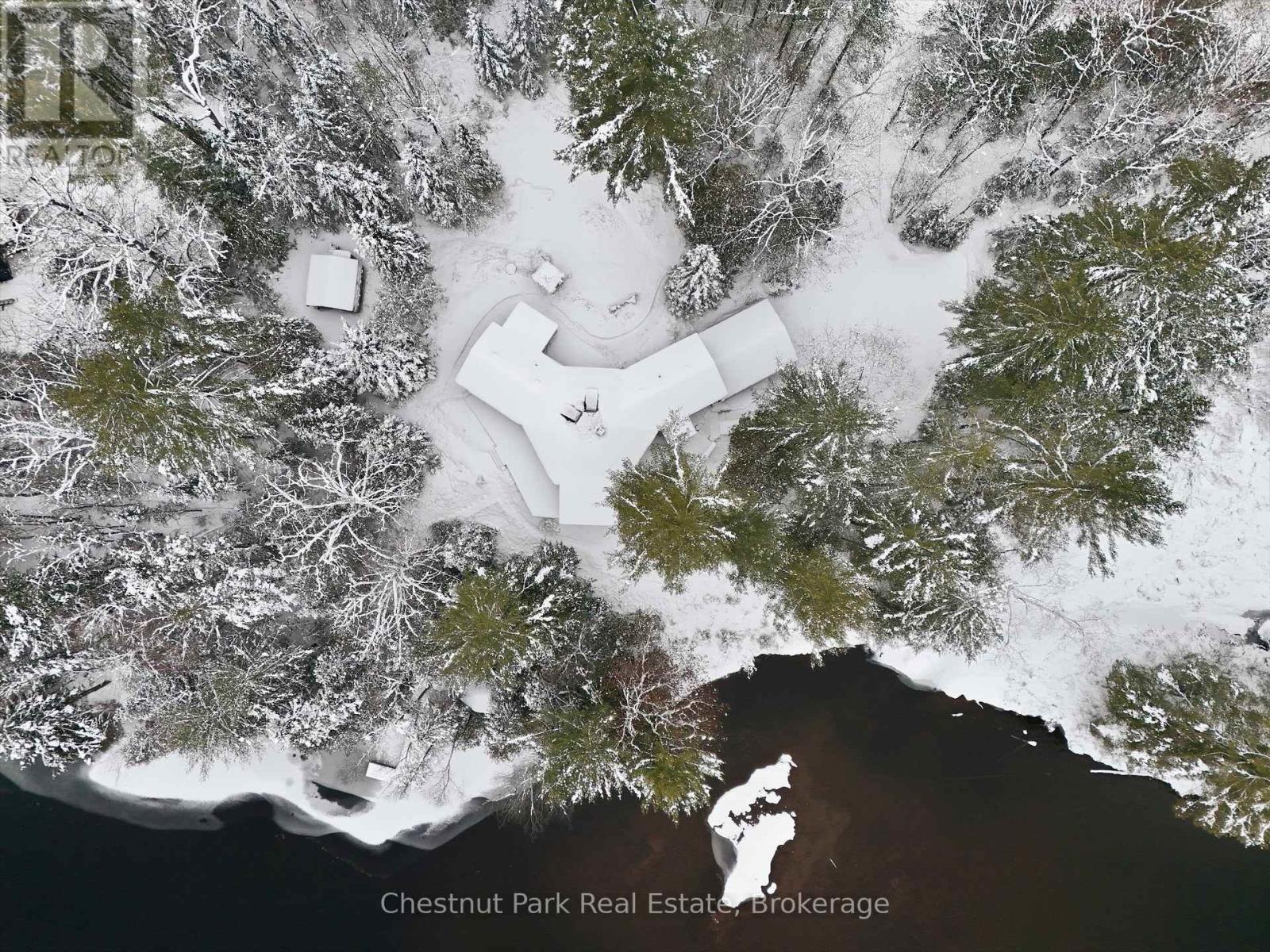 1077 Fairy Falls Road, Lake Of Bays, Ontario  P0B 1A0 - Photo 2 - X12570792