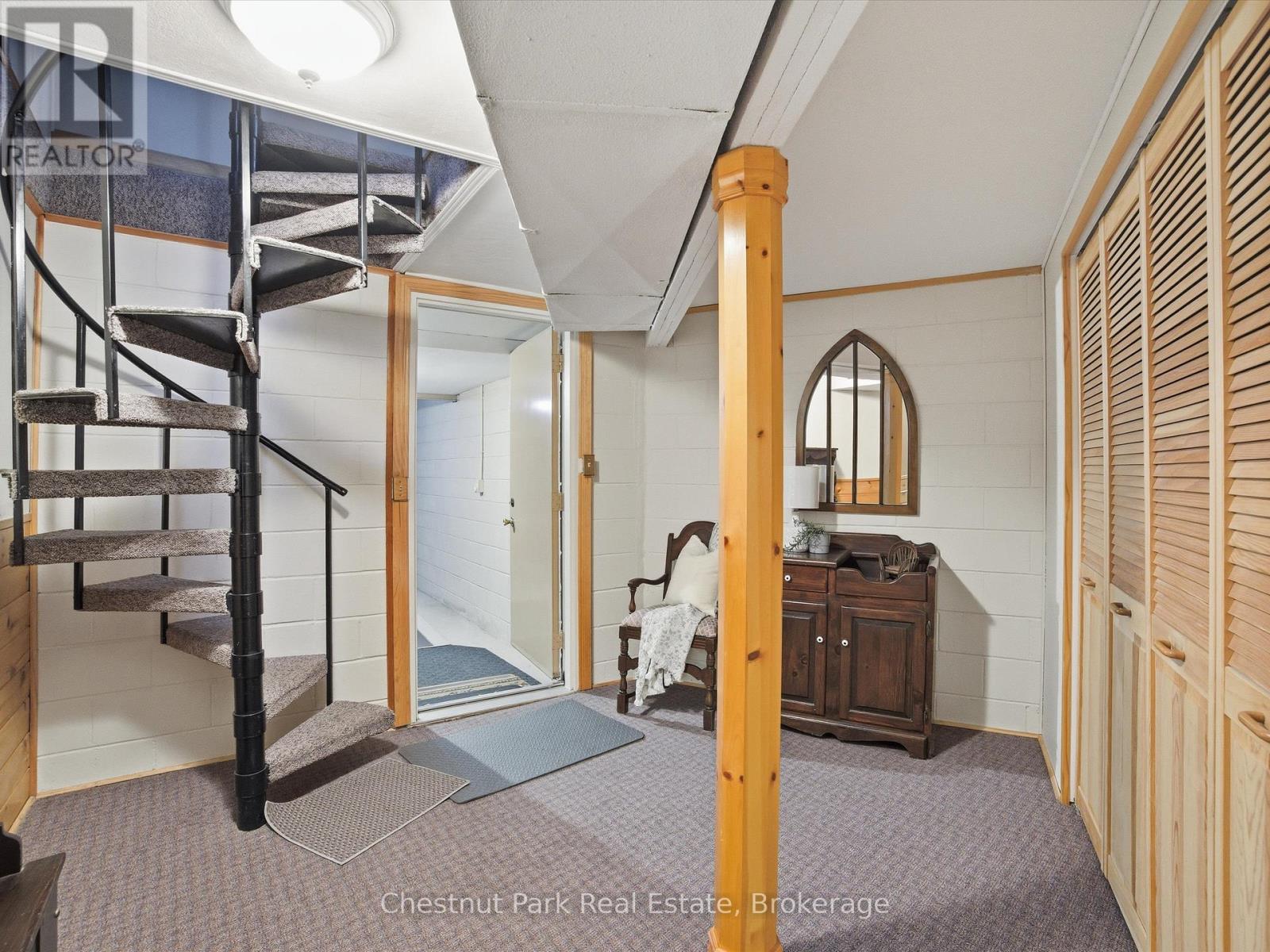 1077 Fairy Falls Road, Lake Of Bays, Ontario  P0B 1A0 - Photo 36 - X12570792