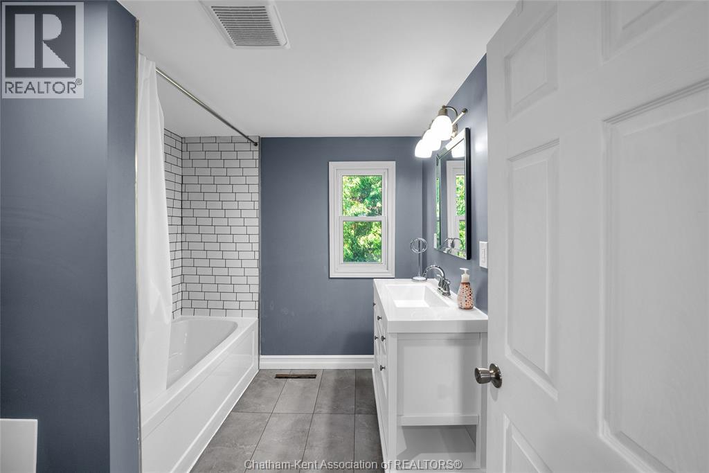 20455 Tecumseh Road, Lakeshore, Ontario  N0P 2L0 - Photo 37 - 25017312