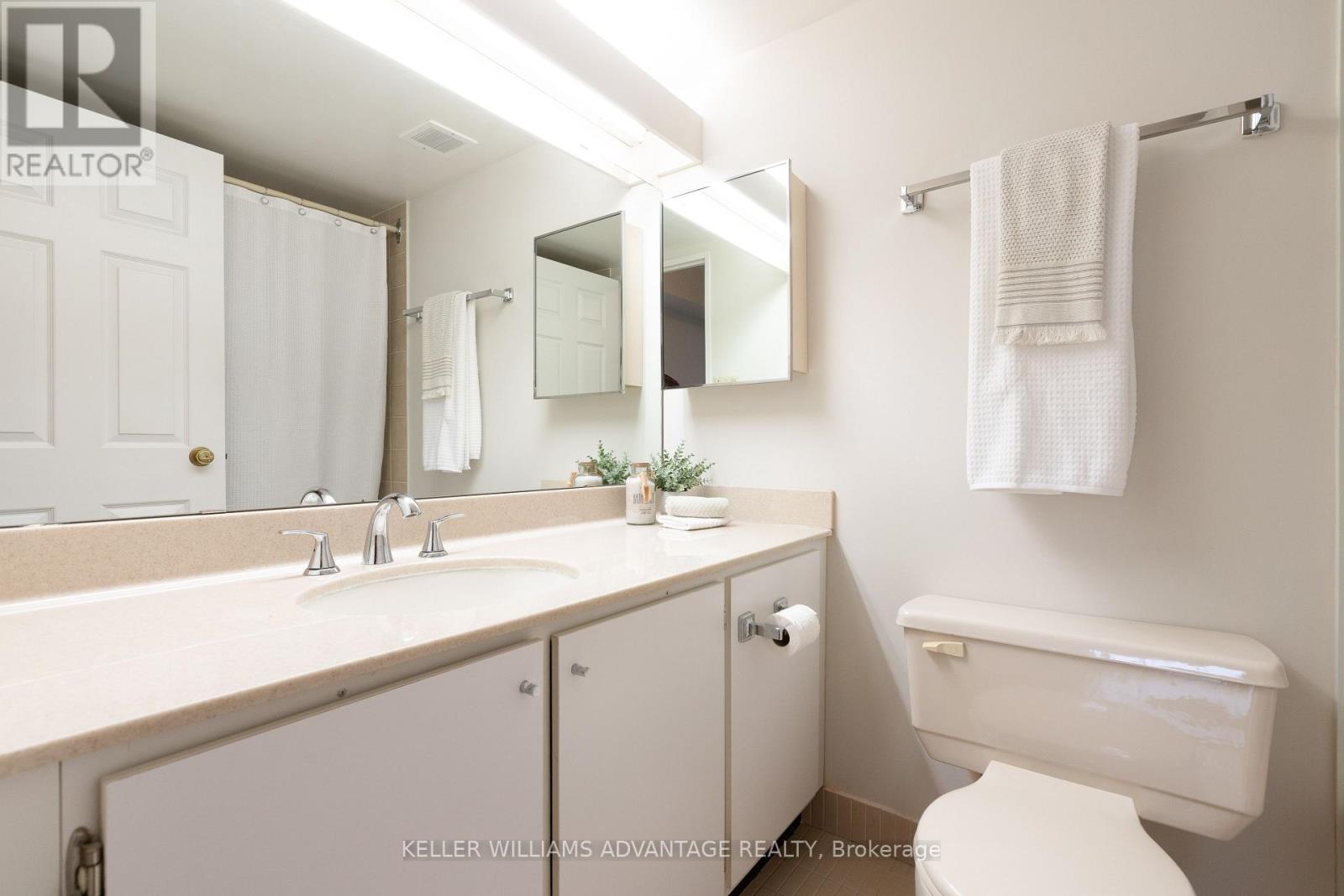 1005 - 75 Wynford Heights Crescent, Toronto, Ontario  M3C 3H9 - Photo 18 - C12614824