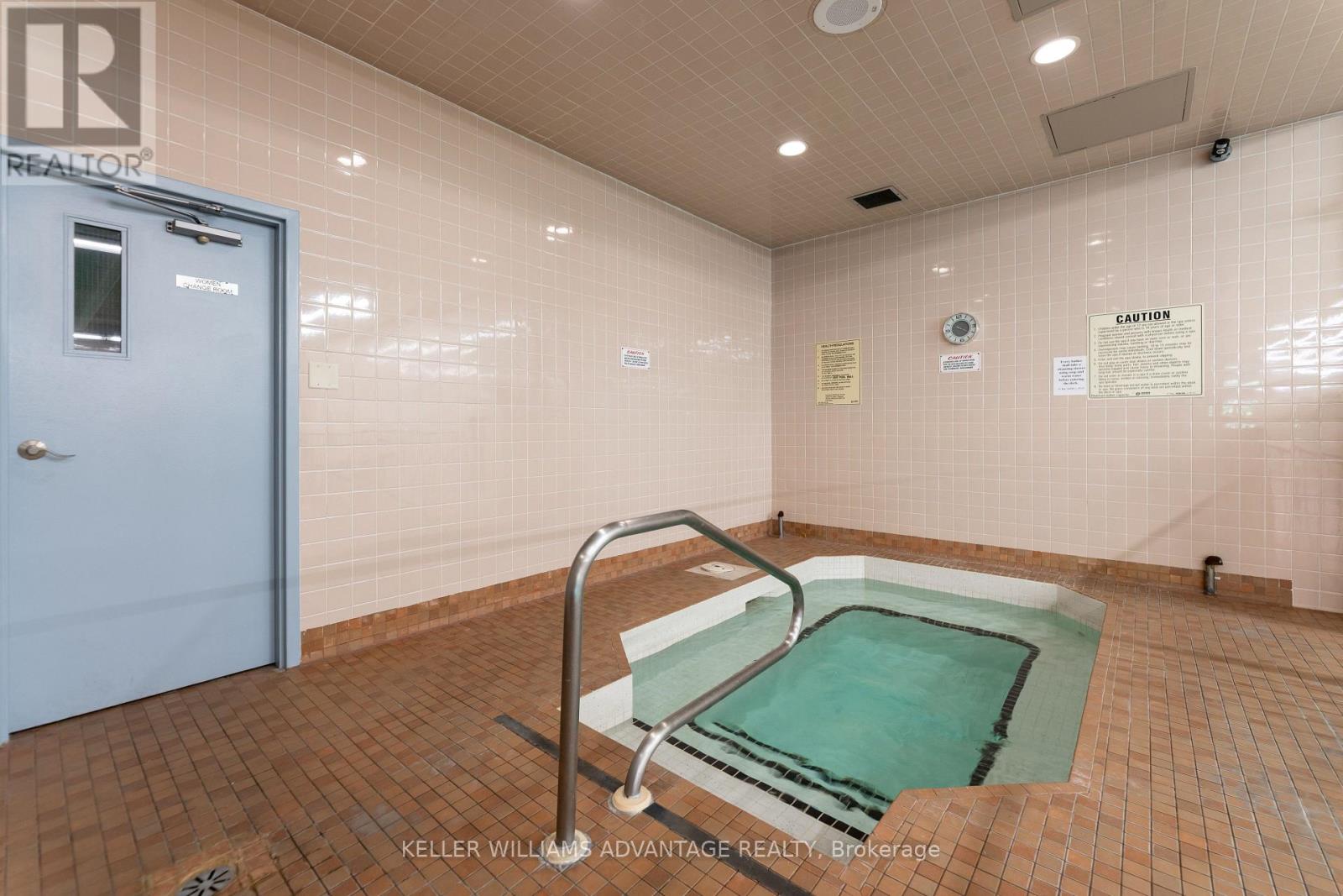 1005 - 75 Wynford Heights Crescent, Toronto, Ontario  M3C 3H9 - Photo 42 - C12614824