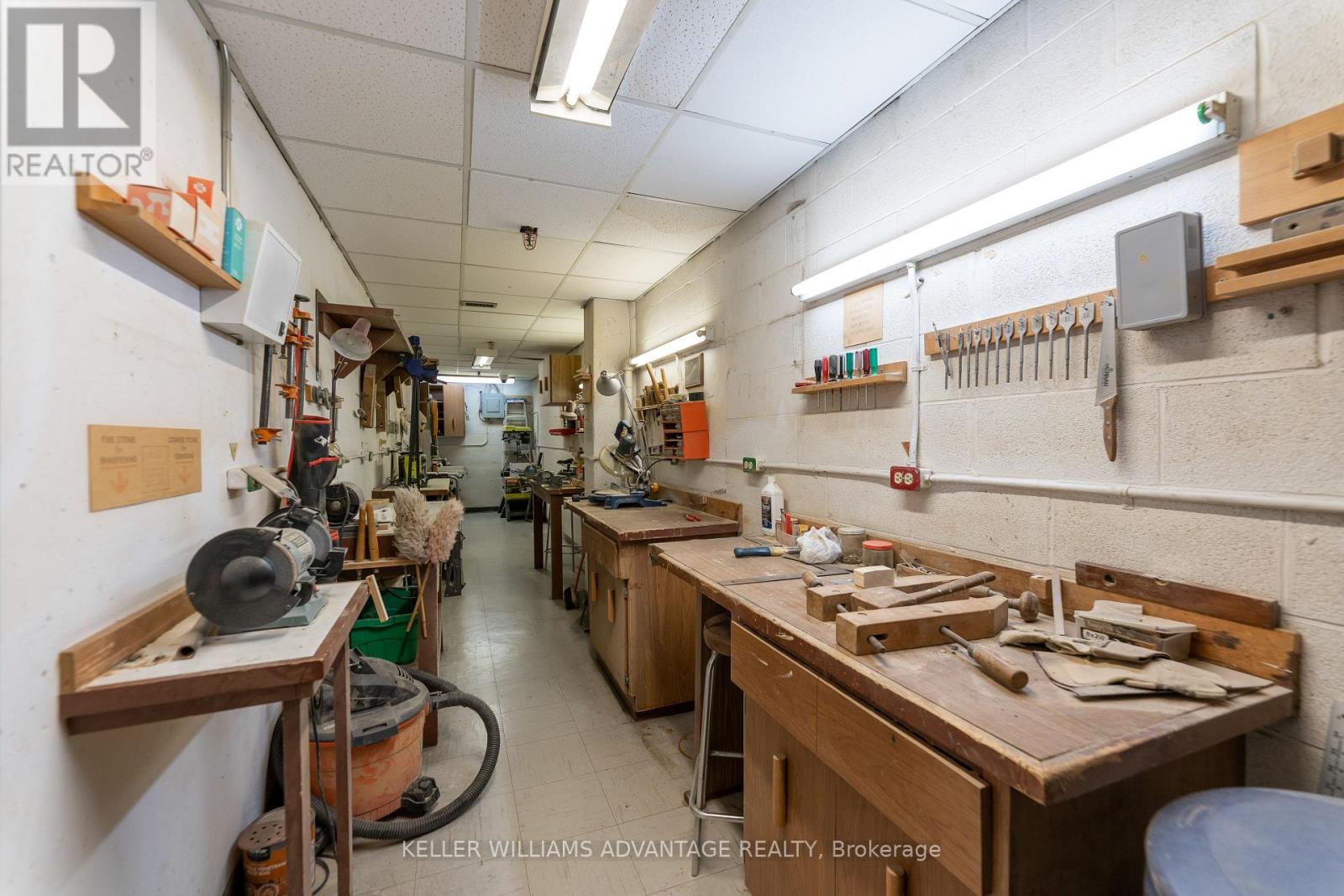 1005 - 75 Wynford Heights Crescent, Toronto, Ontario  M3C 3H9 - Photo 45 - C12614824